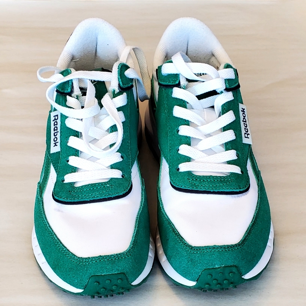Reebok Galaxy 16 Green White Retro Ortholite Comfort Sneakers Wm 8 NEAR NEW!!!